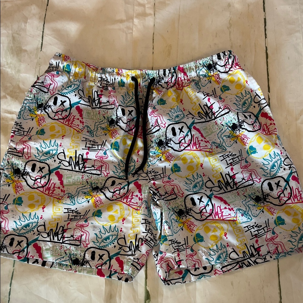 WXYZ MFG Co Graffiti Print Swim/Board Shorts - Size L